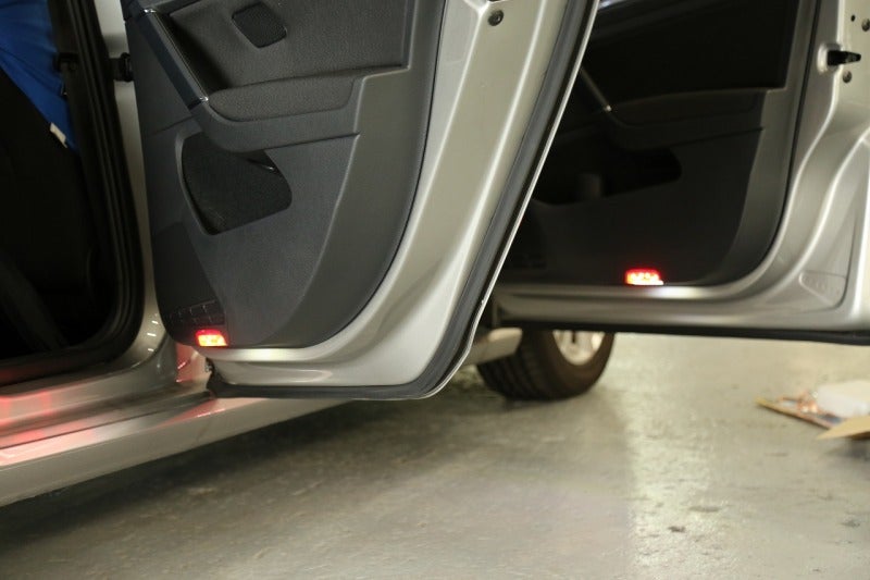 ゴルフ７にダウンサス＆カーテシランプ取付！！