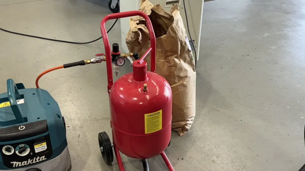 ウォールナットブラスト施工