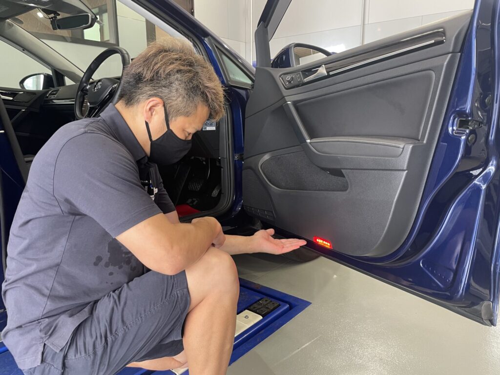 ゴルフ7.5の反射板をカーテシランプ化|ドア下LEDで見た目も実用性もワングレードアップ