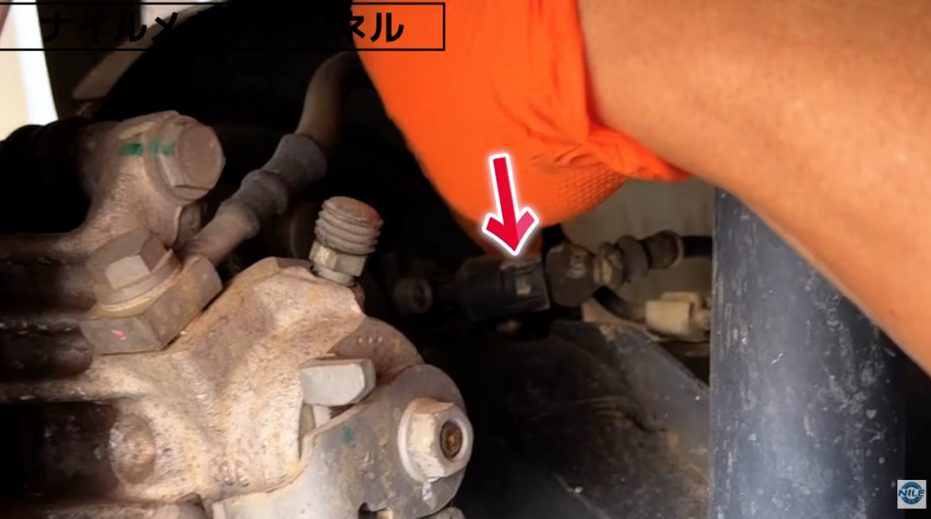 ABSセンサーはどこに付いている？